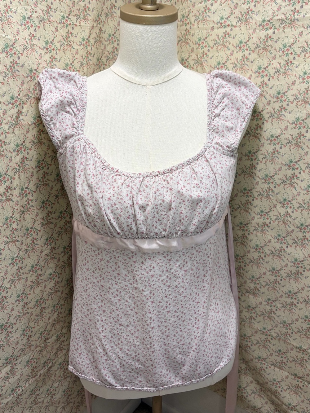 Hollister Easy Tie Satin Babydoll Pink Floral Top